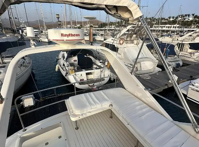 Barco Princess Cachucho Fly Botel
